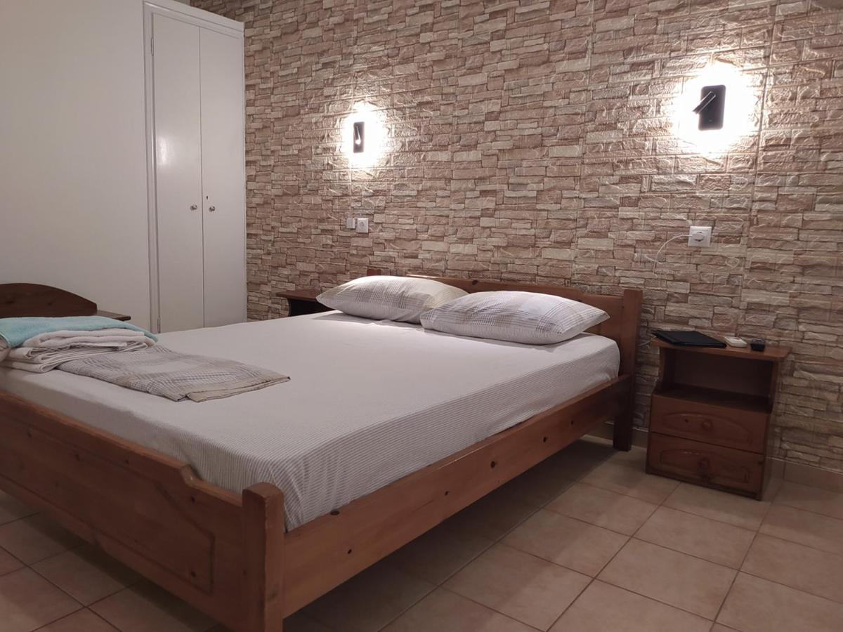 Corali Hotel Piso Livadi Exteriér fotografie
