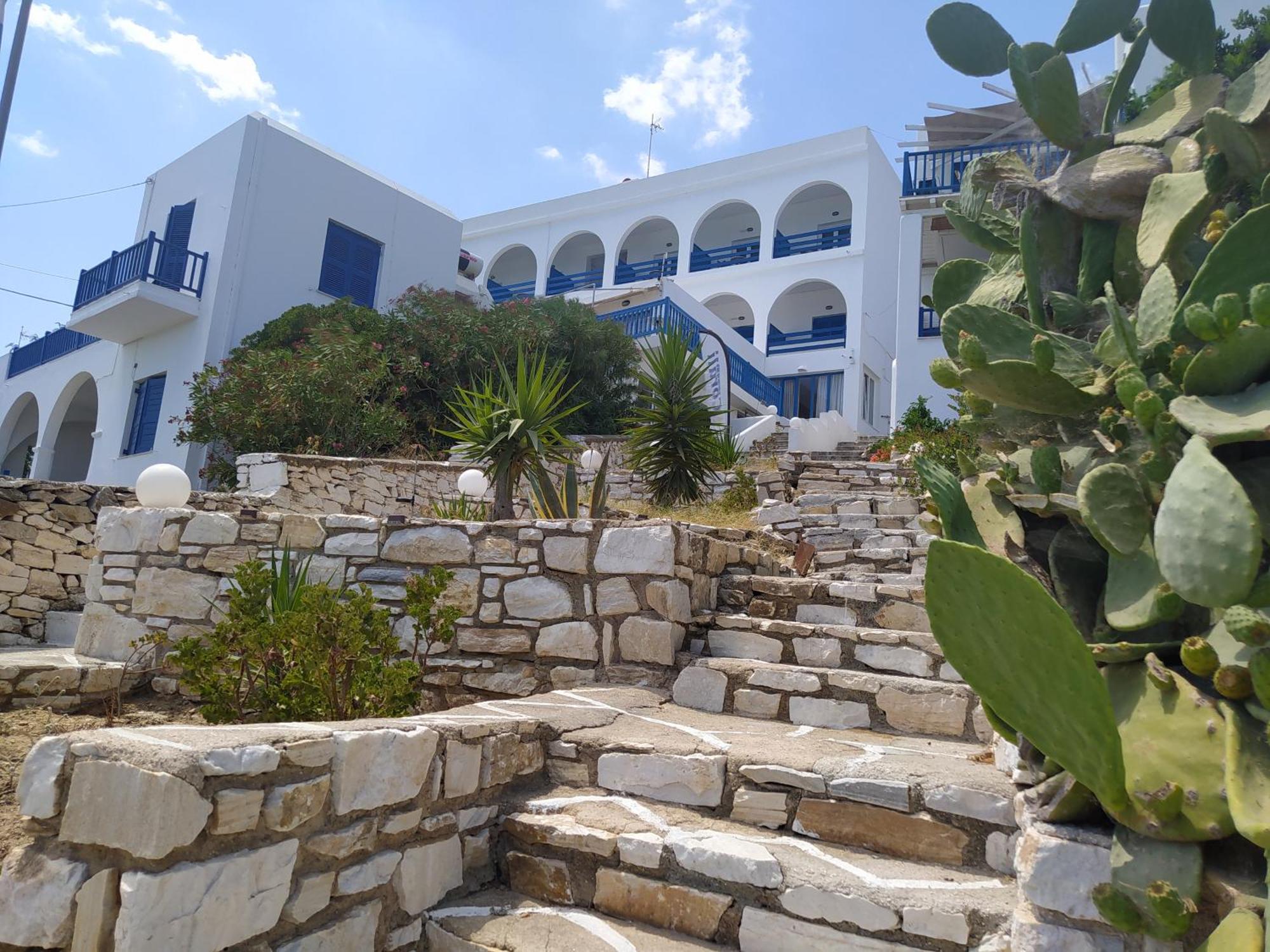 Corali Hotel Piso Livadi Exteriér fotografie